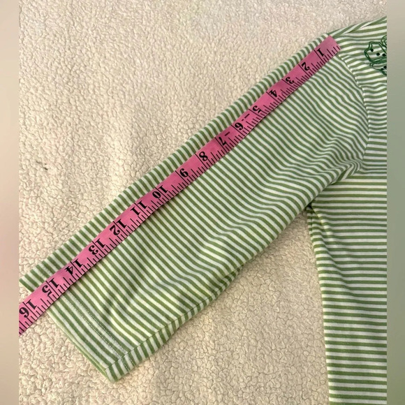 Shenanigans 6 Green & White top w/Embroidery & Sequins below a white V-neck - Picture 11 of 12